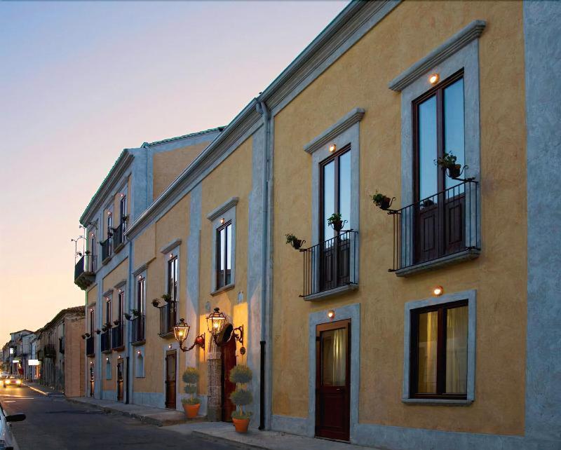 Hotel Palazzo Marzano برياتيكو المظهر الخارجي الصورة