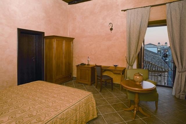 Hotel Palazzo Marzano برياتيكو الغرفة الصورة
